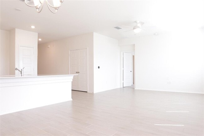 Photo - 8111 Marigny Wy
