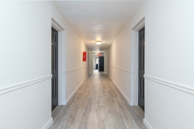 Forest Creek Apartments
