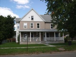 Photo - 192 Maple Ave