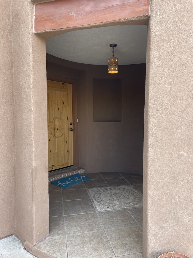 Photo - 7304 Via Contenta NE