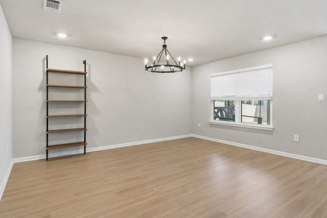 Photo - 1042 Enclave Cir