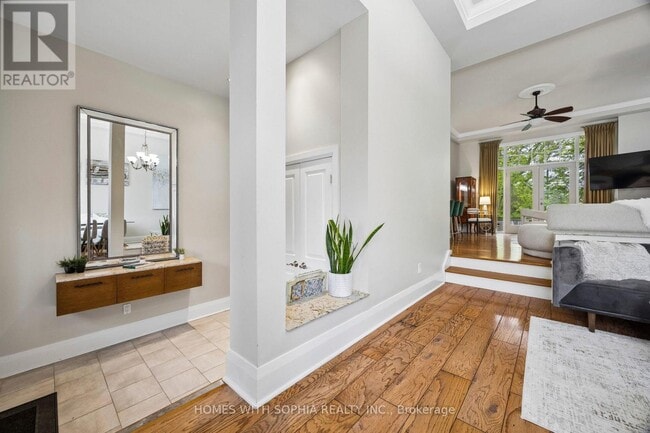 Photo - 162 Glenvale Blvd