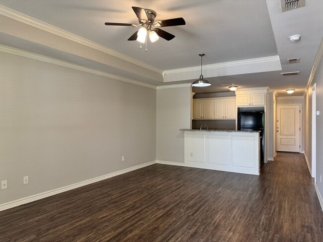 Photo - 2300 Airline Dr