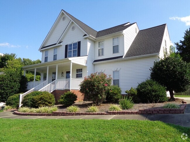 Building Photo - Spacious 2 story with double garage in Jam... Rental