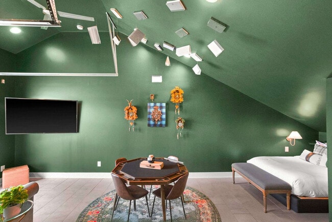 Photo - 776 E Argyle Ave Unit ID1312410P