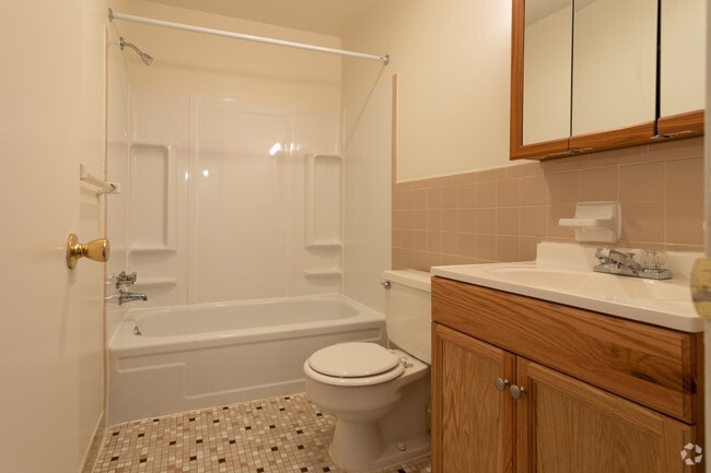 Bathroom - Beaufort Manor