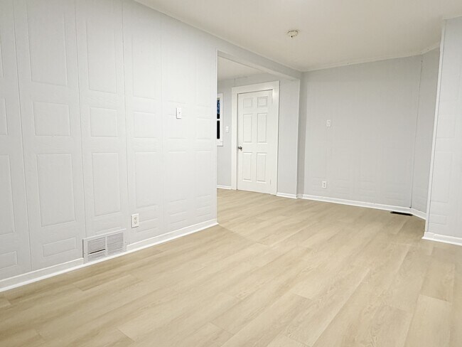 Photo - 1011 Albert Rd Unit 3