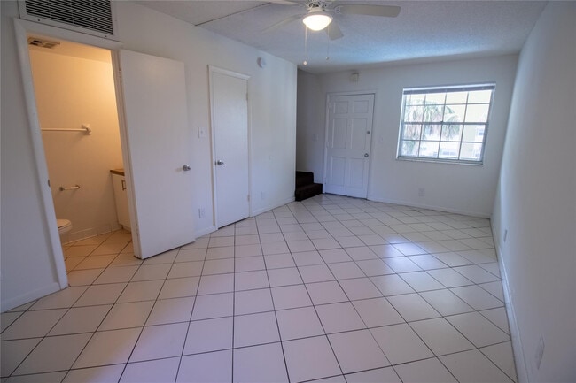 Photo - 1505 SW 2nd St Unidad 208