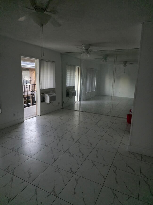 Photo - 3870 NE 22nd Way Unit #5