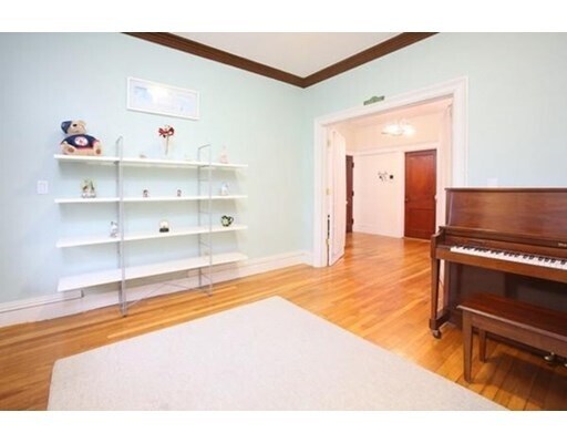 Photo - 6 Radcliffe Rd Unit 2