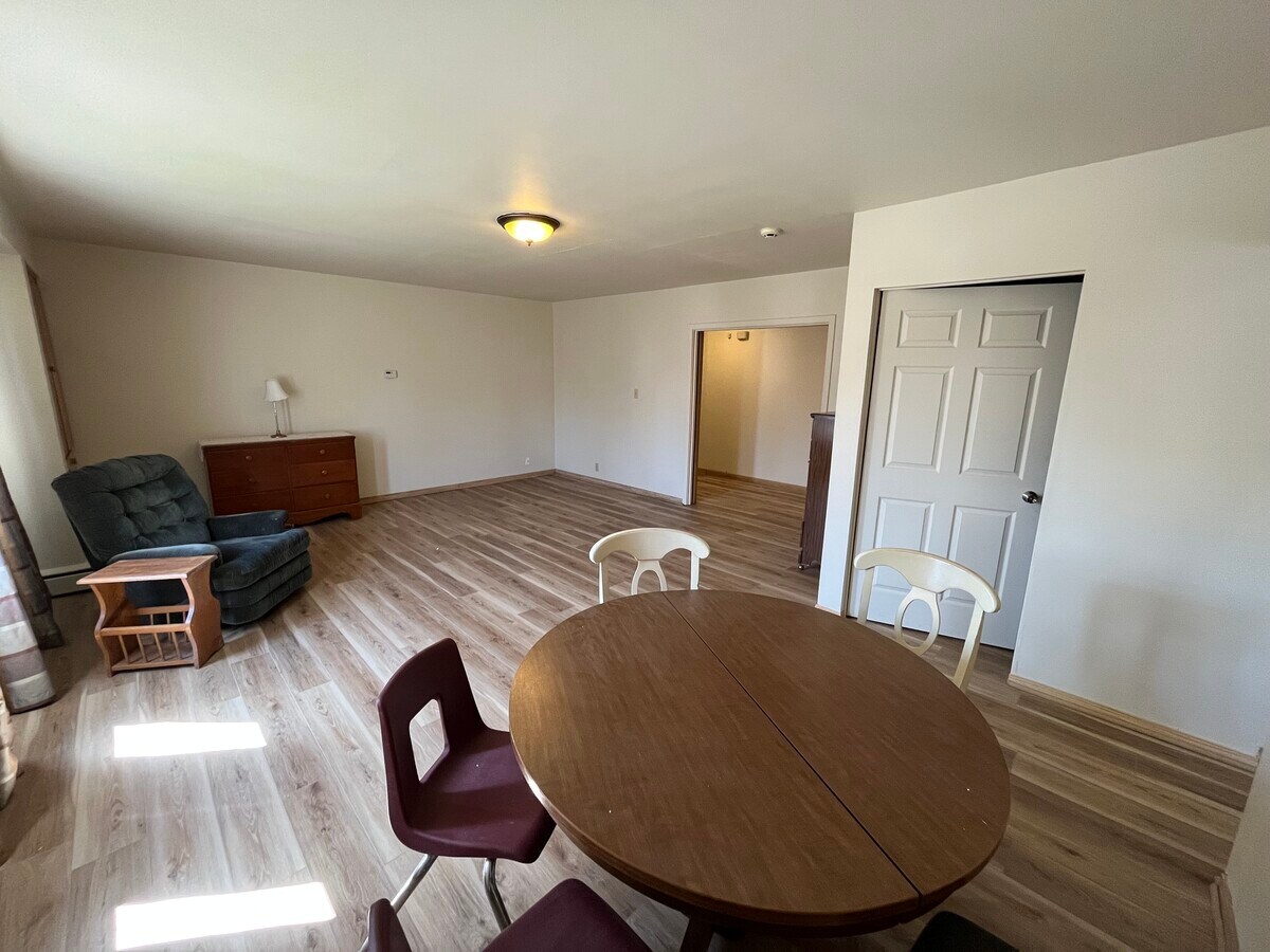 Photo - The Pines Unit 1