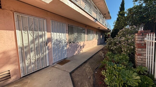 Building Photo - P01614 Unit TA