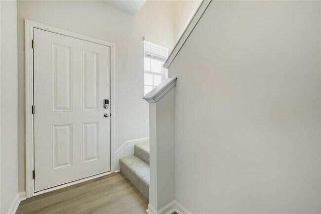 Photo - 5980 Skylar Dr