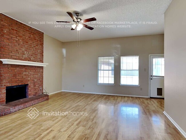 Photo - 924 Teakwood Ln