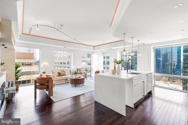 Building Photo - 1111 19th St N Unit 1707