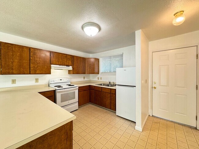 2148 Primrose Dr Unidad 4