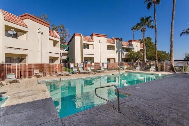 Photo - 2 BEDROOM 1 BATH UPSTAIRS UNIT