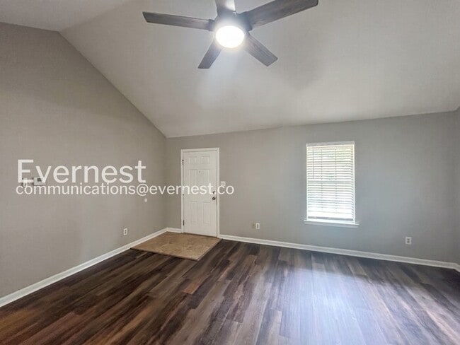 Photo - 5780 Saranac Ave