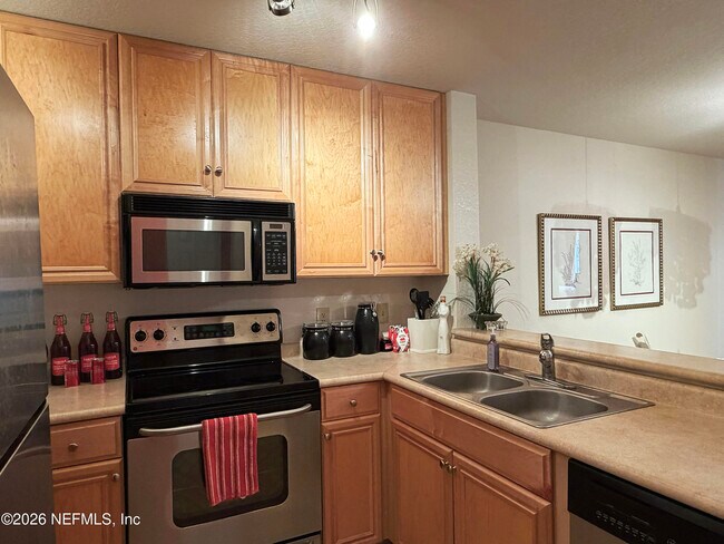 Photo - 11-11 Arbor Club Dr