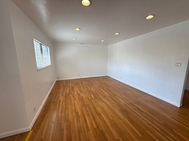 Photo - EPIC REA - Spacious 3BR/2BA House - Renovated - Updated Kitchen - Castro Valley