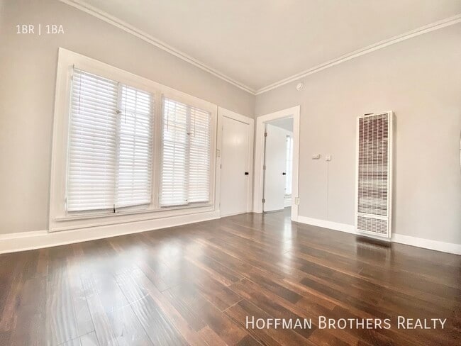 Photo - 1836 N Wilton Pl