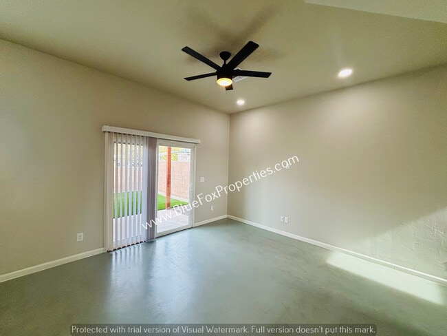 Photo - 149 E Stone Ct