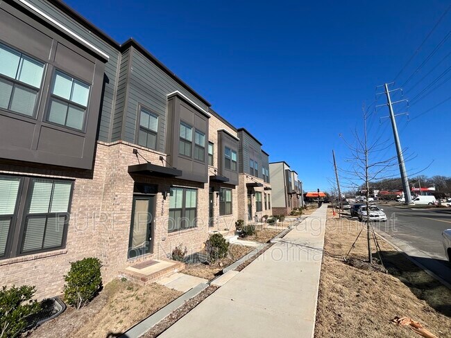 Photo - 4730 Chastain Ave