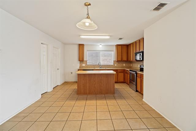 Photo - 5713 Calloway Dr