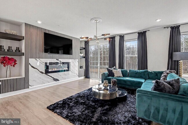 Photo - 10878 Foxtrot Cir