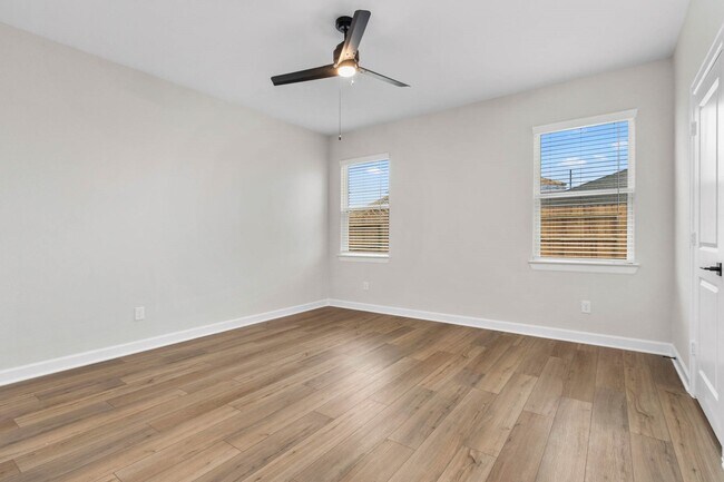 Photo - 1111 Whispering Winds Dr