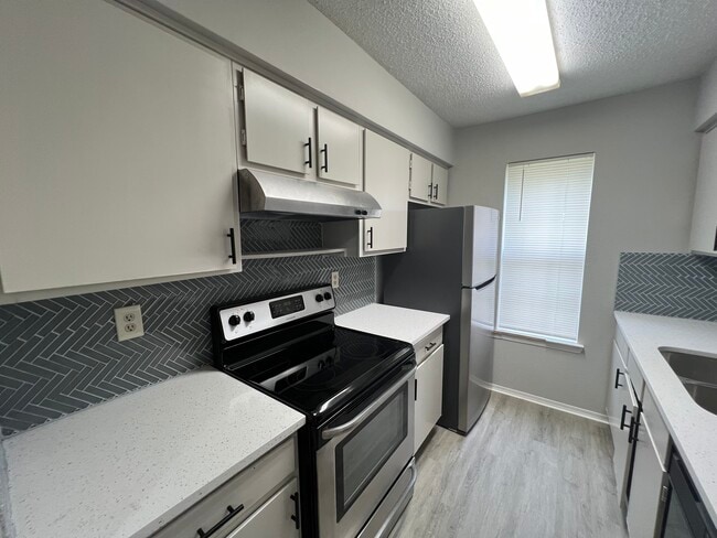 Photo - 1936 Bernice St