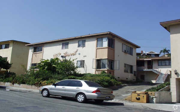 Photo - 1101 College View Dr