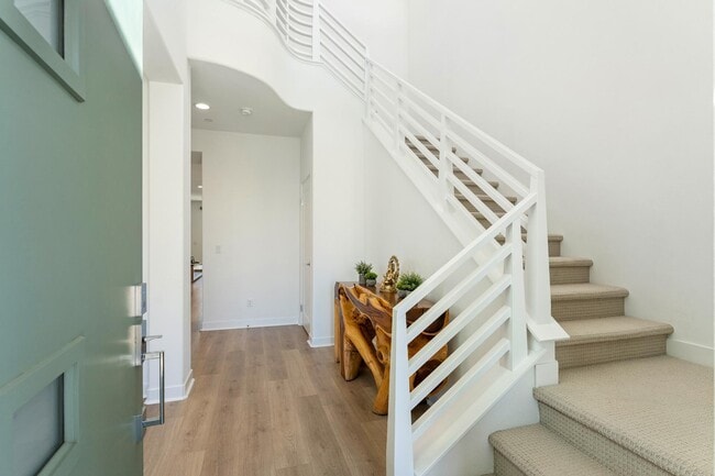 Photo - 35722 McCarthy St