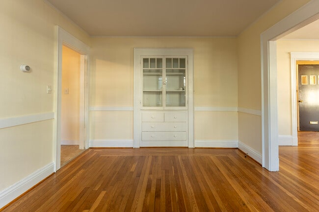 Photo - 89 Harnden Ave