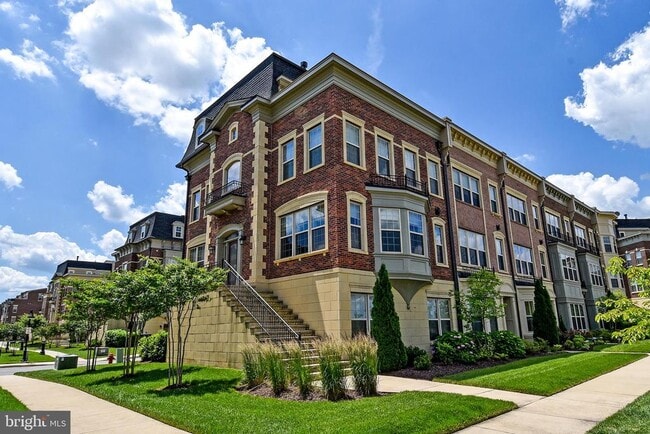 Photo - 810 Fair Winds Way Townhome