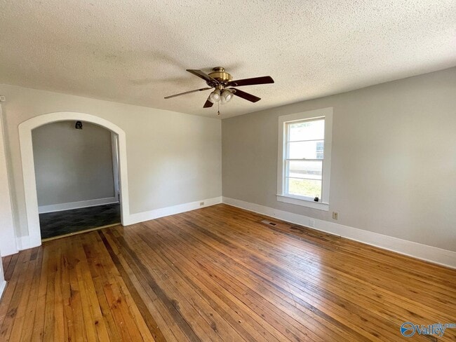 Photo - 2508 Virginia Blvd NW
