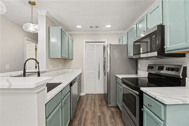 Photo - 225 Warm Springs Cir