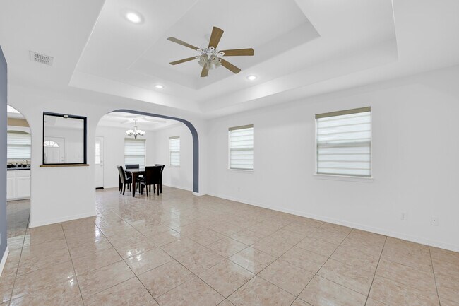 Photo - 1803 W Bronze St Unit 2