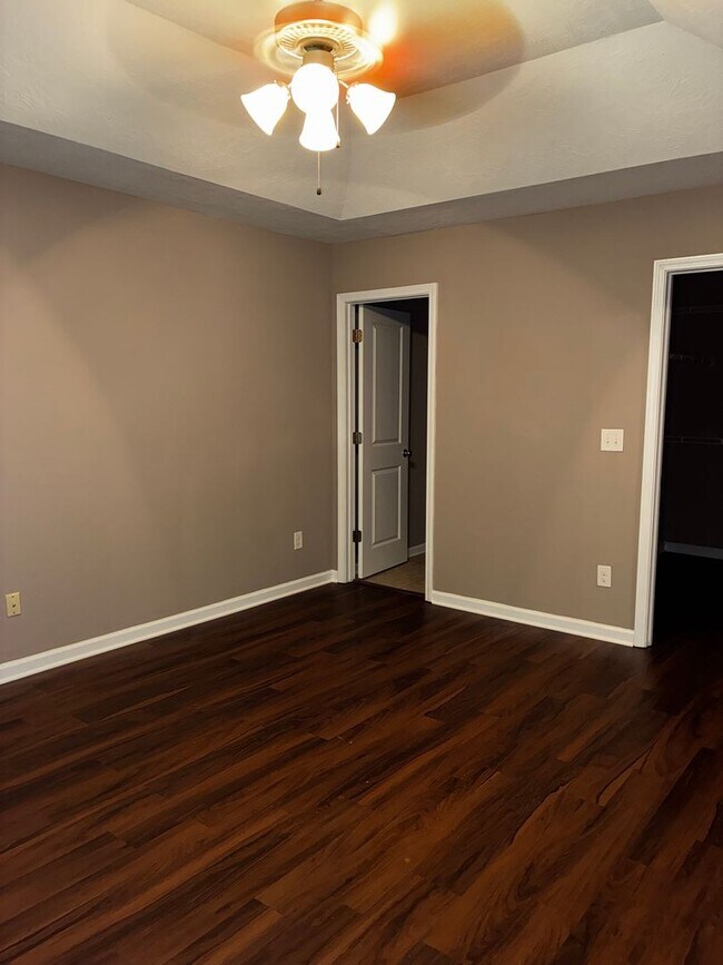 Photo - Elegant 3-Bedroom Townhouse with Modern Comforts.
