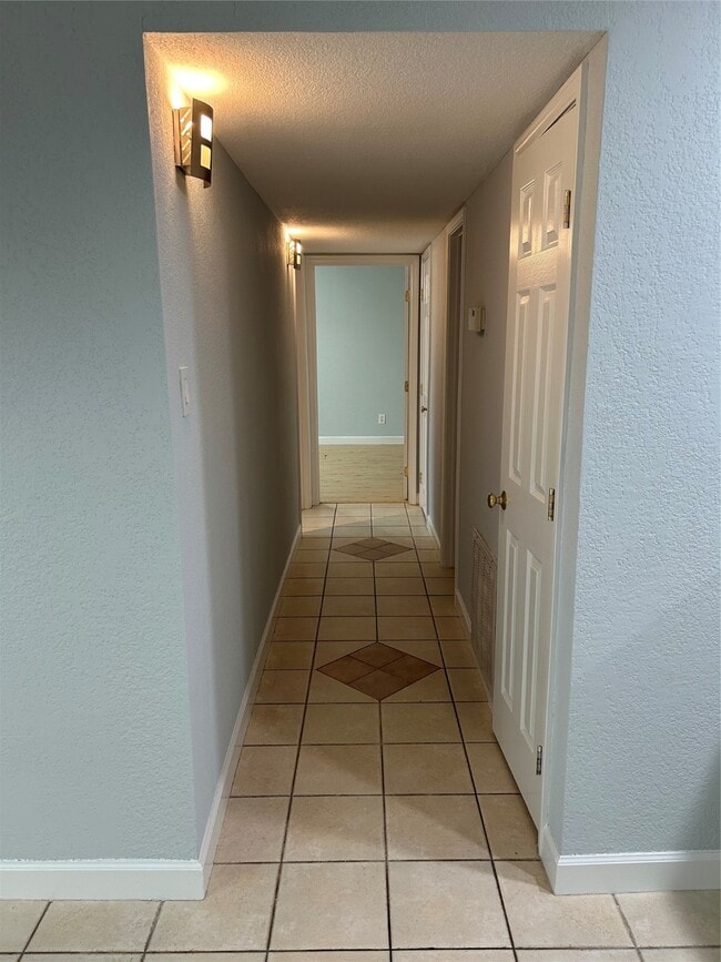 Photo - 5550 N Braeswood Blvd