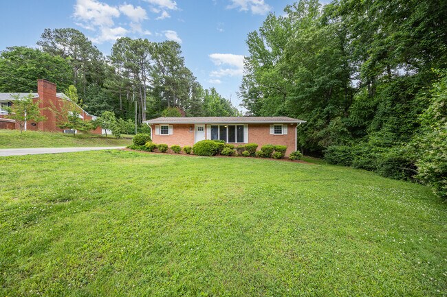 Photo - 3900 Sedgegrove Rd House