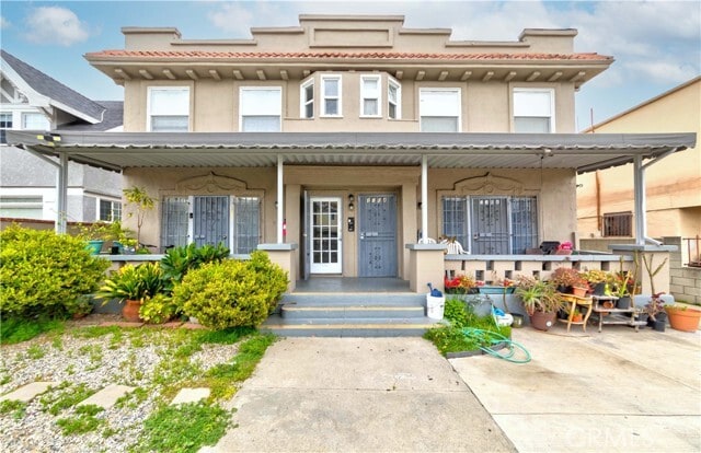 Building Photo - 3102 Kenwood Ave Rental