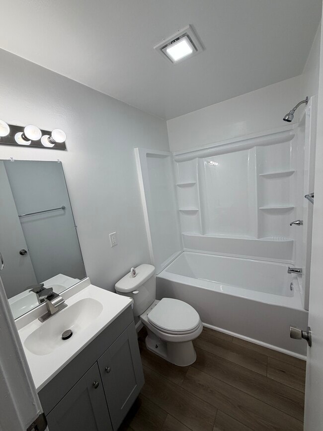 Photo - 203 Ellerbe Dr