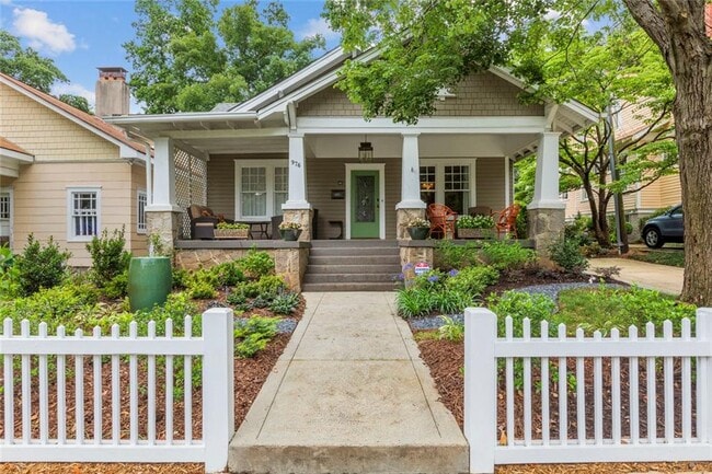 Photo - 976 Adair Ave NE