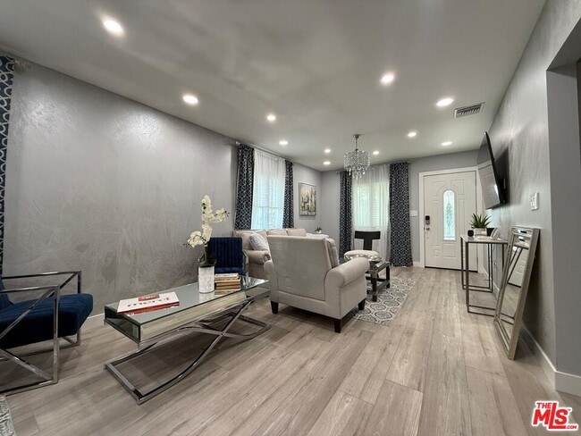 Photo - 515 Myrtle St