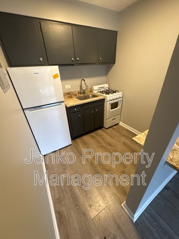 Photo - 3353 Commercial Ave Unit 14