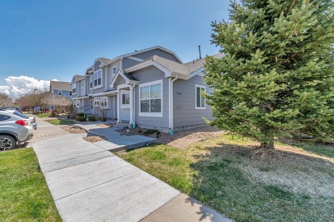 Photo - Charming 3 Bedroom 3 Bath Townhouse in Gre...