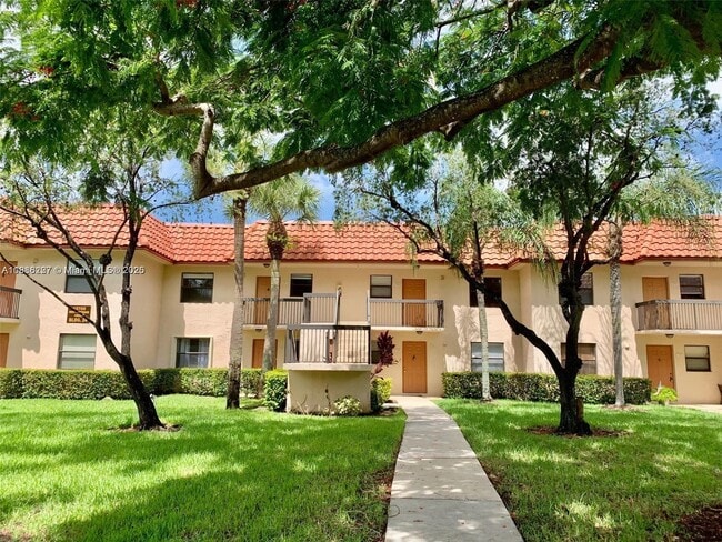 Building Photo - 15705 W Waterside Cir Unit 203