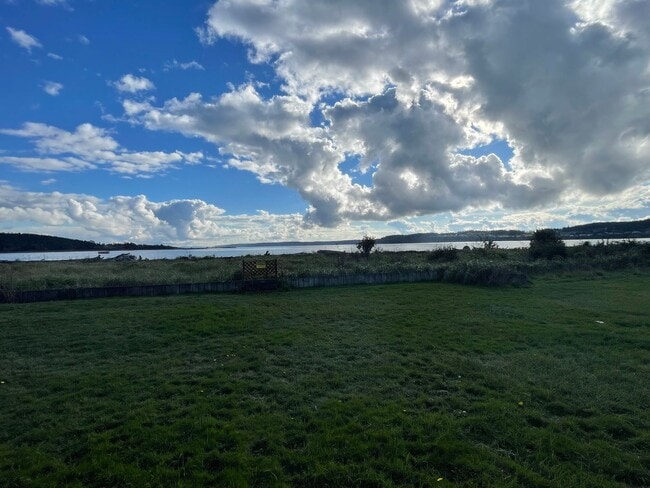 Photo - Adorable Single Story 2 Bedroom Home Right on the Water!