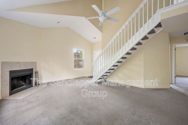 Photo - 7955 Timbercreek Ln Unit H